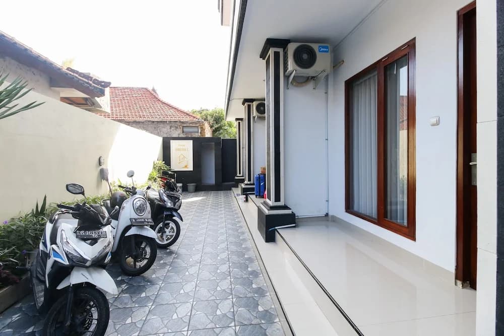 Airy Raya Kuta 84 Bali - photo 10