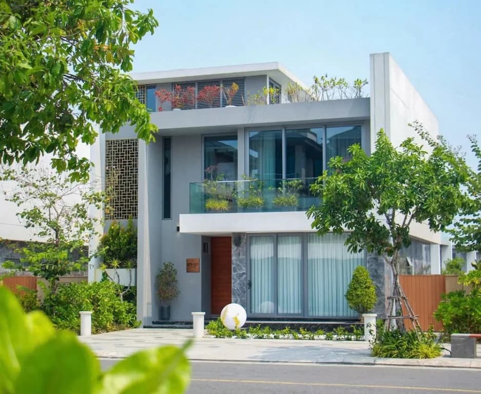 Regal Riverside Villas - photo 1