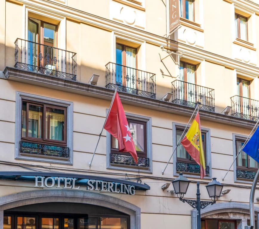Hotel Sterling - photo 1