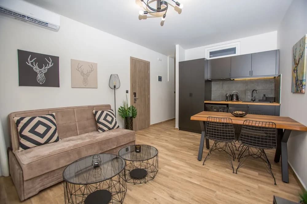 Raise Acropolis View Suites - photo 9