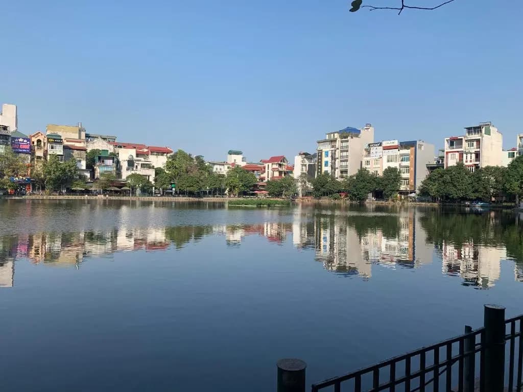 Lakeside House - Hanoi - photo 16