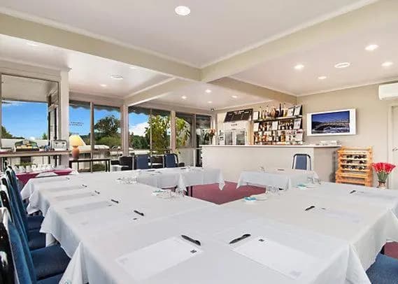 Ringwood Lake Inn - photo 18