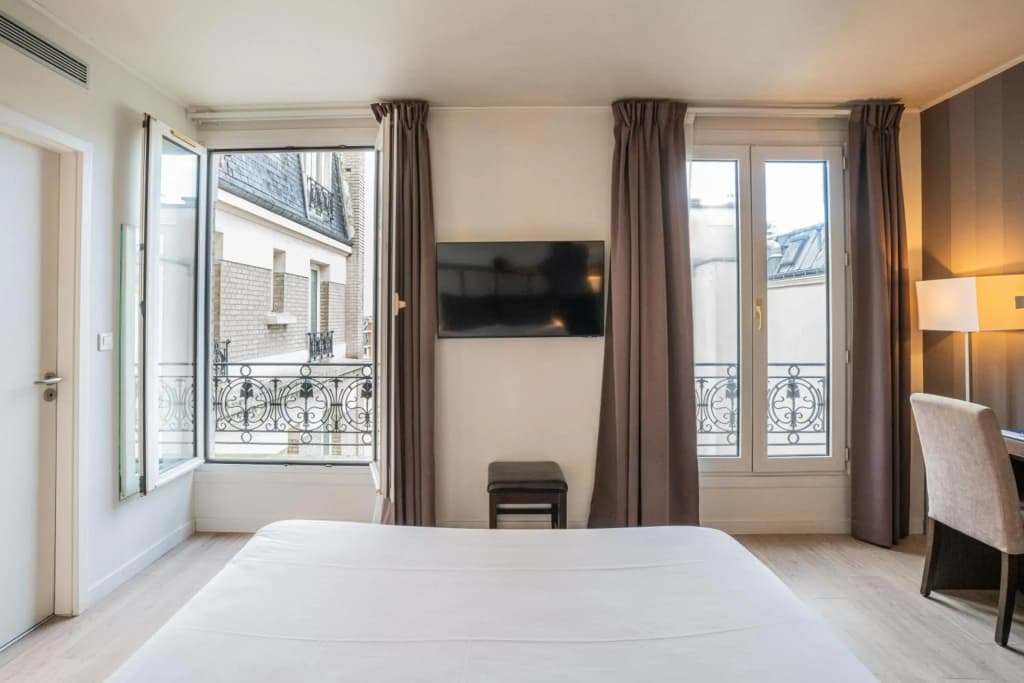 Hôtel de Flore - Montmartre - photo 20