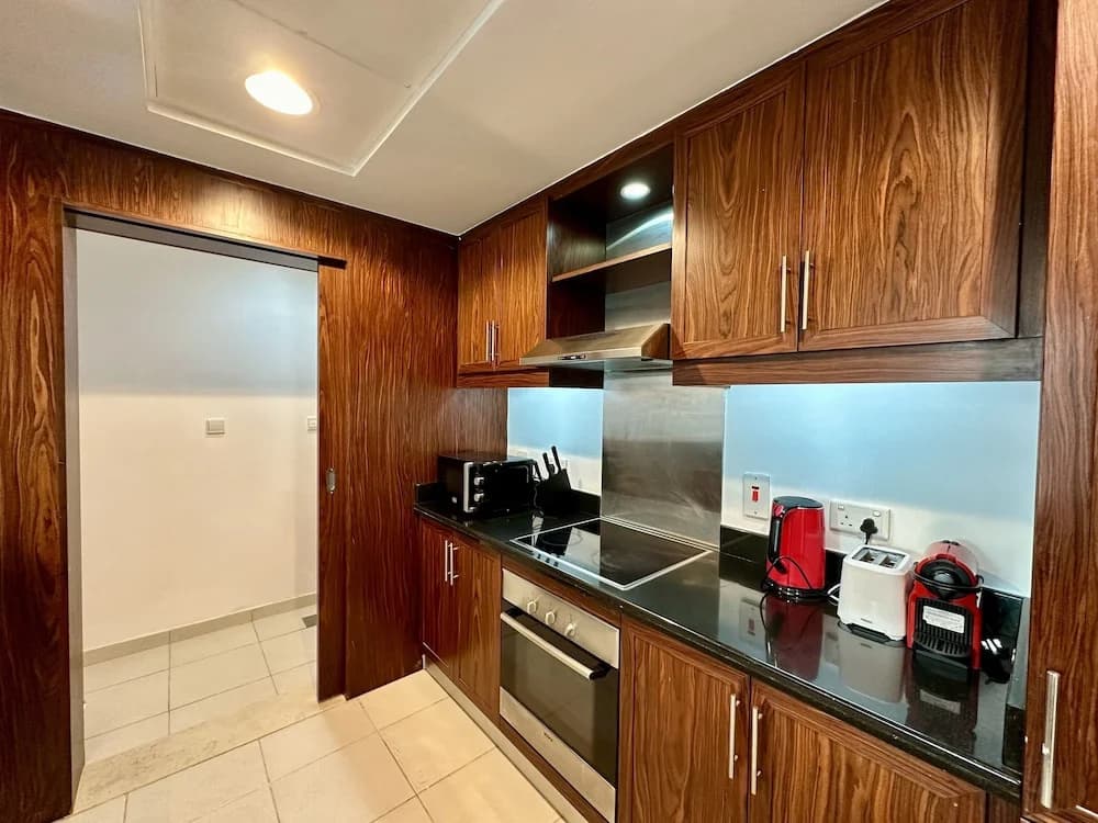 Lux BnB I The Residences I Sky Line Views - photo 15
