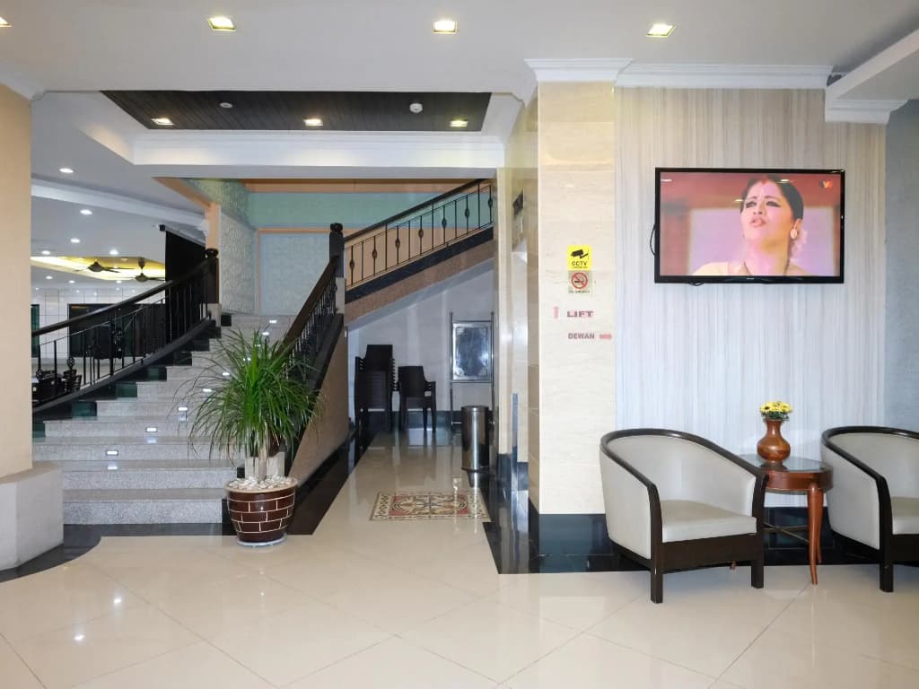 Rayyan Soffea Hotel - photo 2