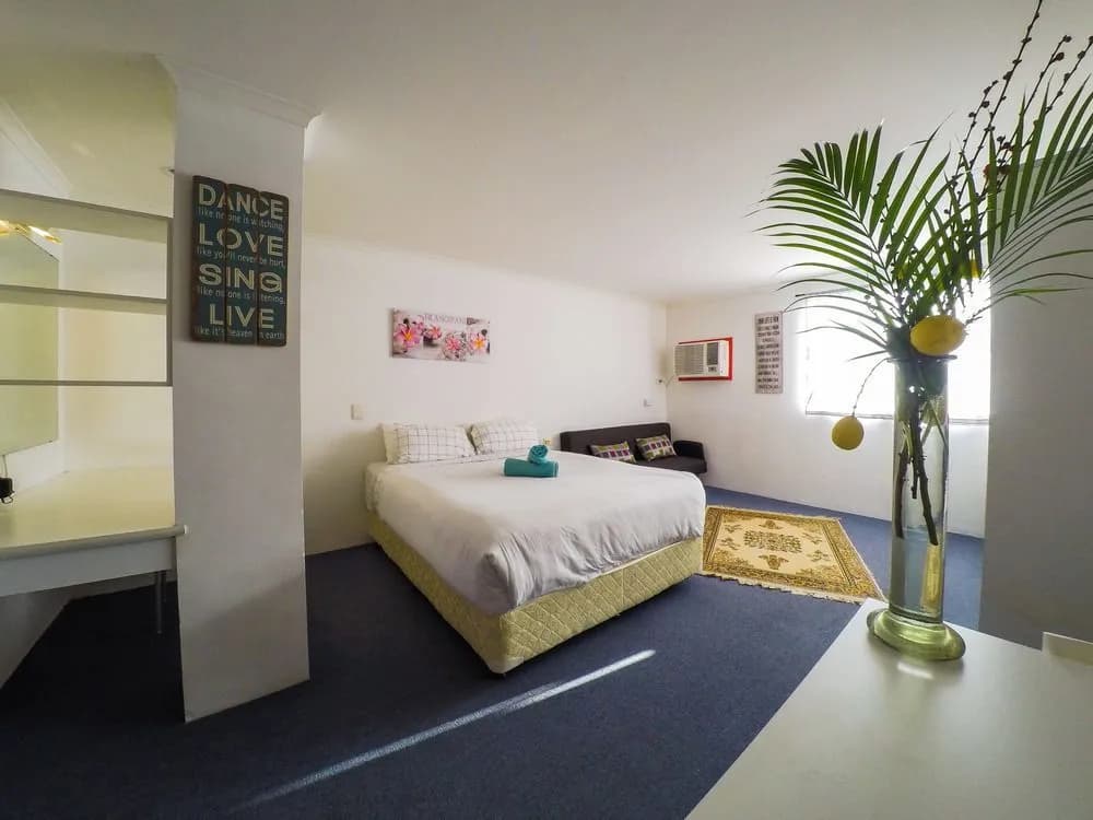 Waterside Apartments - photo 11