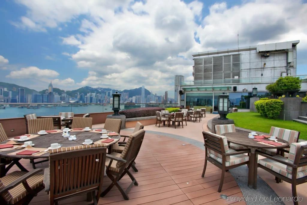 Harbour Plaza Metropolis - photo 25