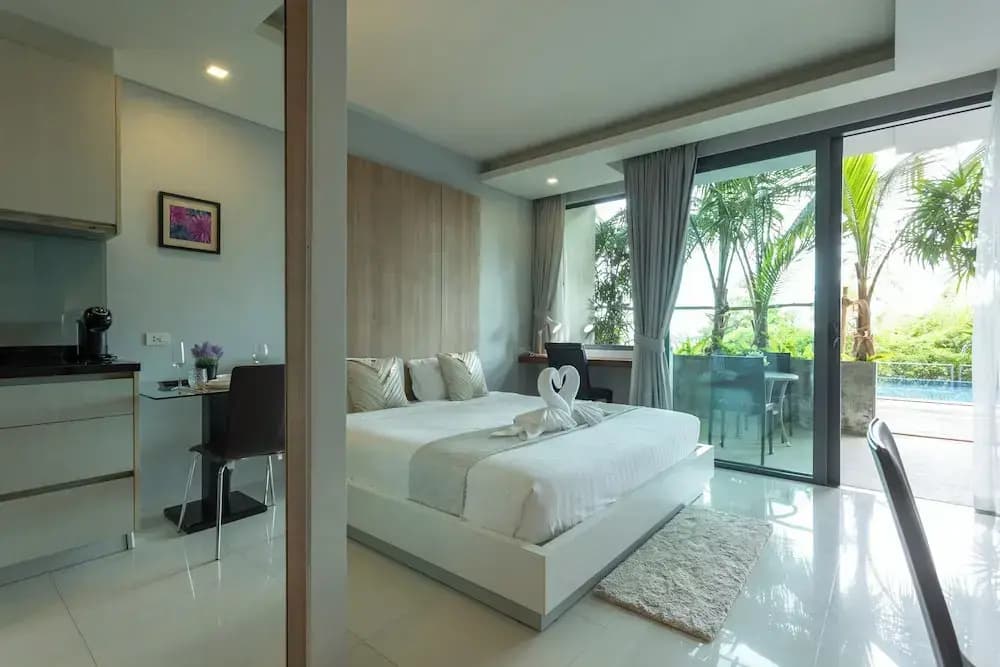 Luxury Everything Walking Distance c112 - photo 5