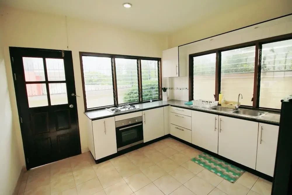 Adare Villa - photo 16