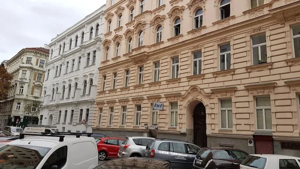 Sobieski Donaukanal Apartments - photo 1
