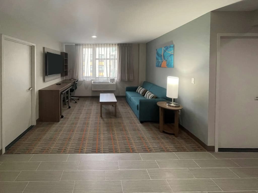 MainStay Suites Bronx - Belmont - photo 5
