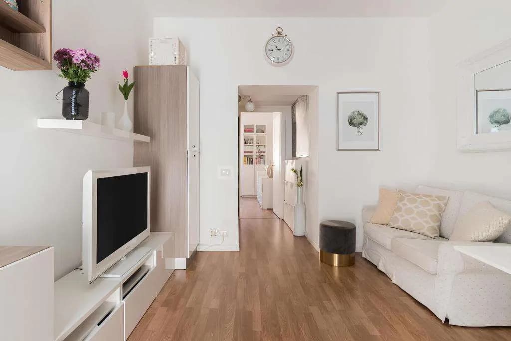 Charming Milanese Apartments - photo 24