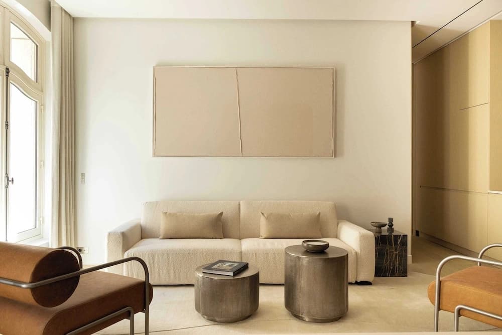 Luxurious Astorg Residence - photo 13