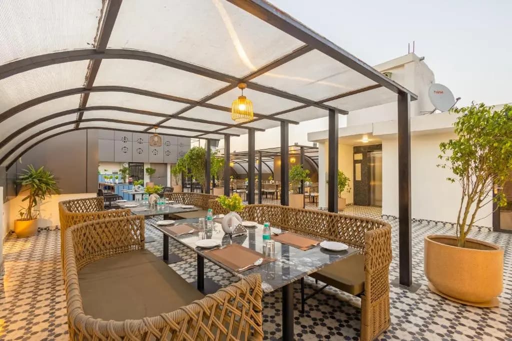 Saltstayz Premier - Paschim Vihar - photo 32