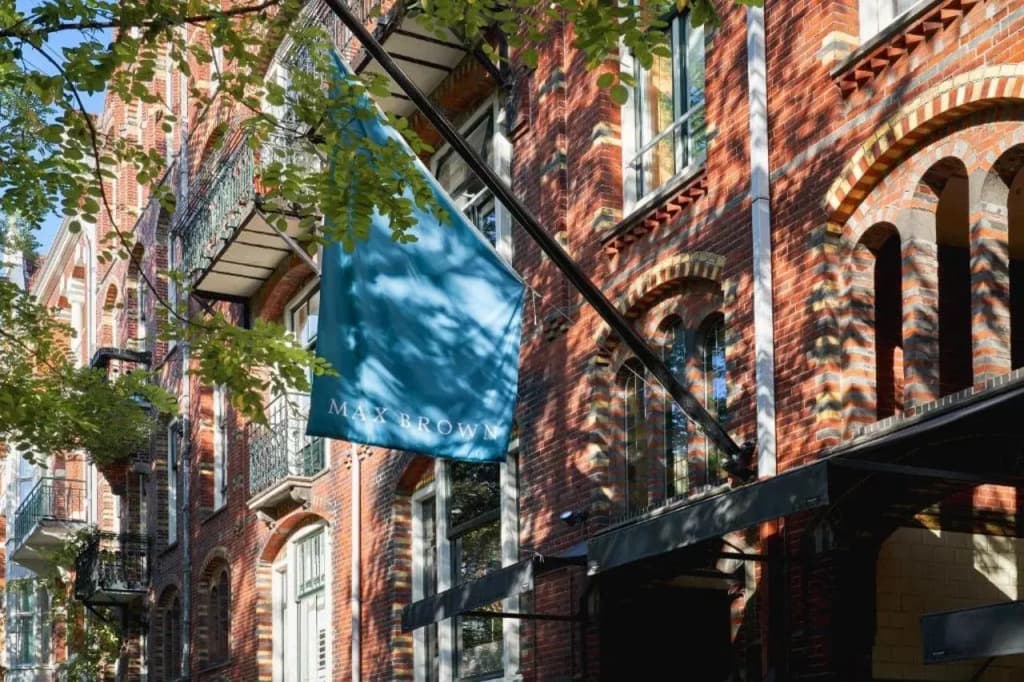 Max Brown Hotel Museum Square, part of Sircle Collection - photo 1