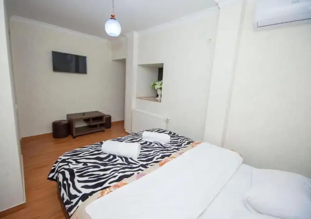 Hotel Elegant 2 - photo 1