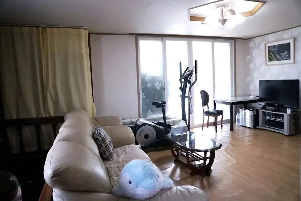 J and J Maison - photo 3