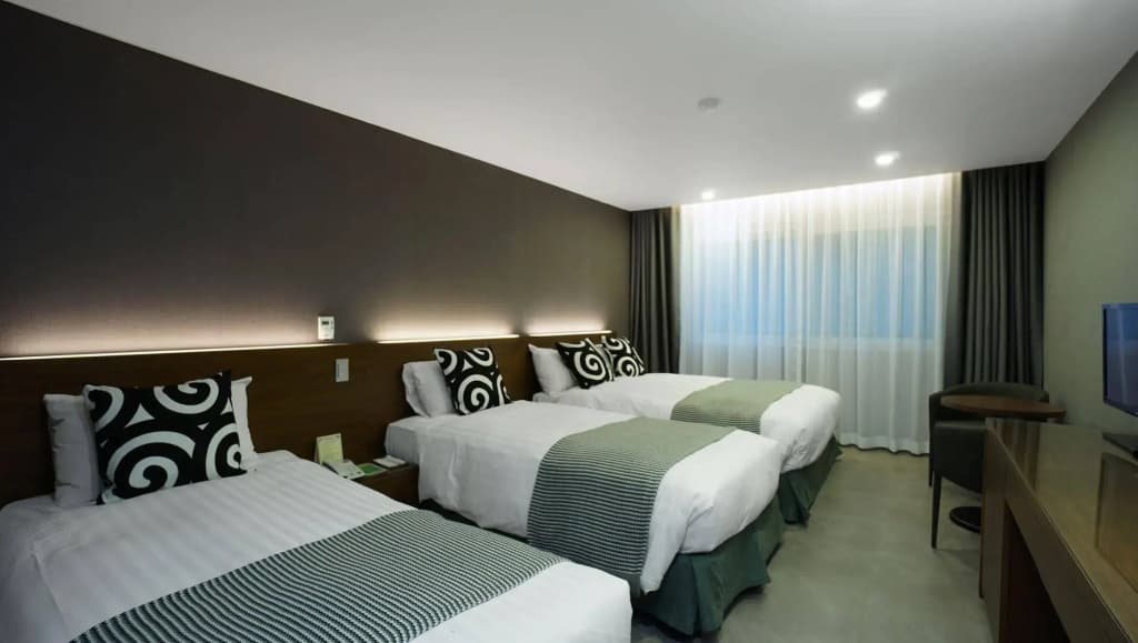Itaewon Crown hotel - photo 5