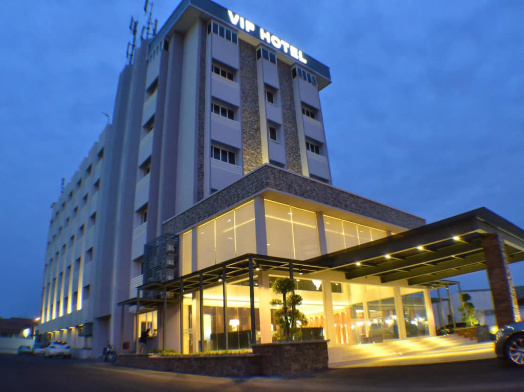 VIP Hotel Segamat - photo 1