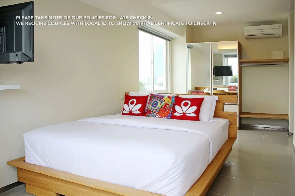 ZEN Rooms Patra Kuningan Syariah - photo 3