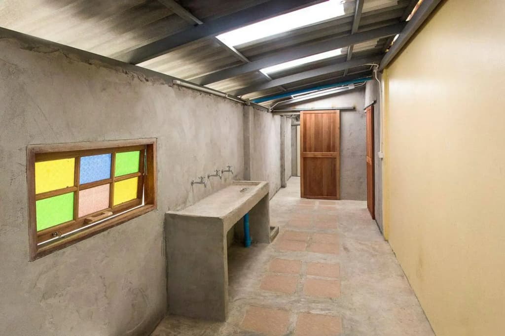 Planter's Hostel - photo 3