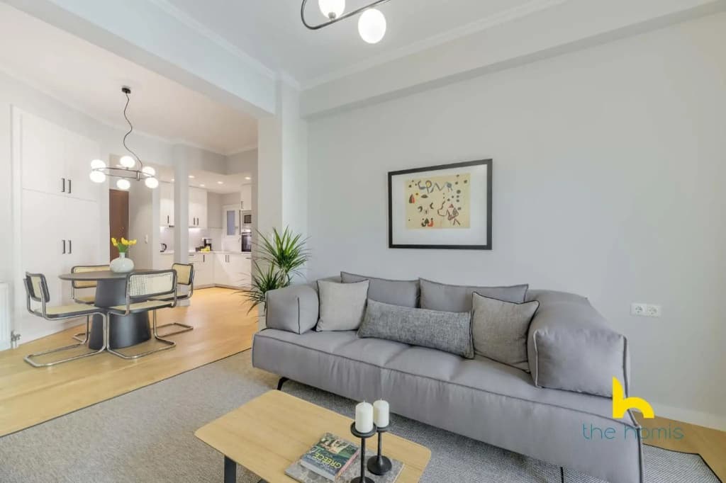 Sun-Splashed 2-BDR Corner Apartment with Hillside views! - photo 11
