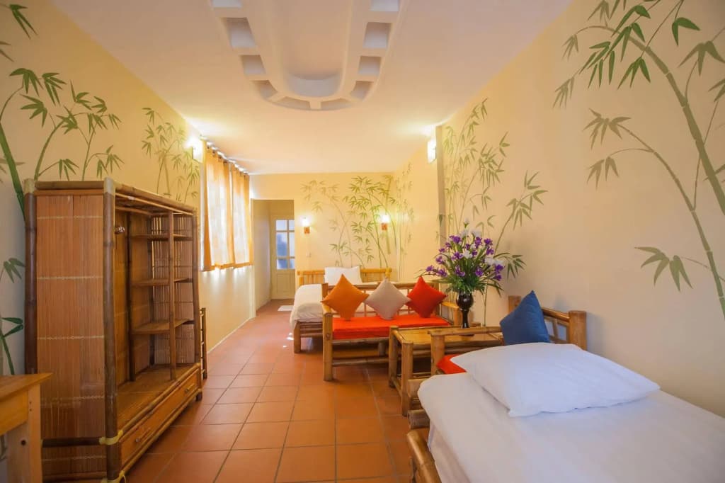 Bamboo Hotel - photo 6