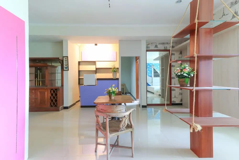 Lavender Hostel - photo 13