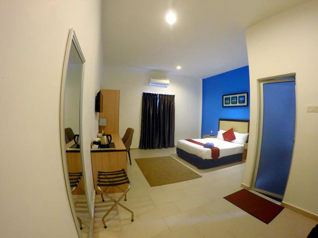 Royal Agate Beach Resort - photo 2