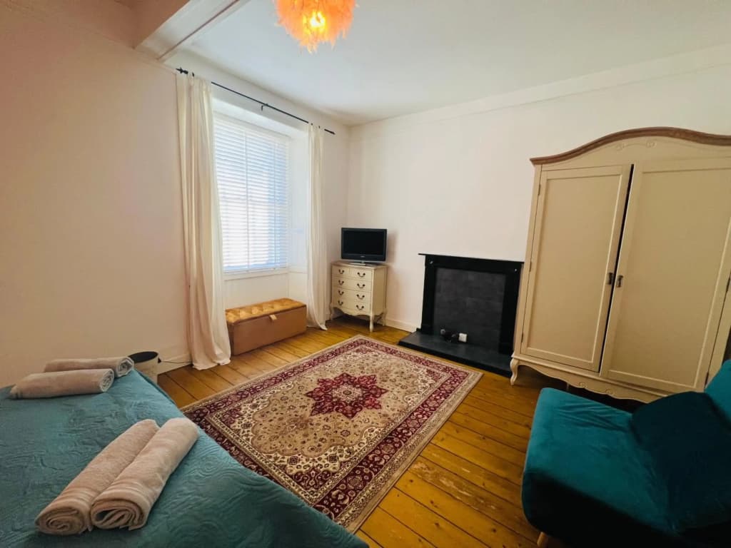 Old Town Centre Apartment 5 mins to Edinburgh Castle - photo 4