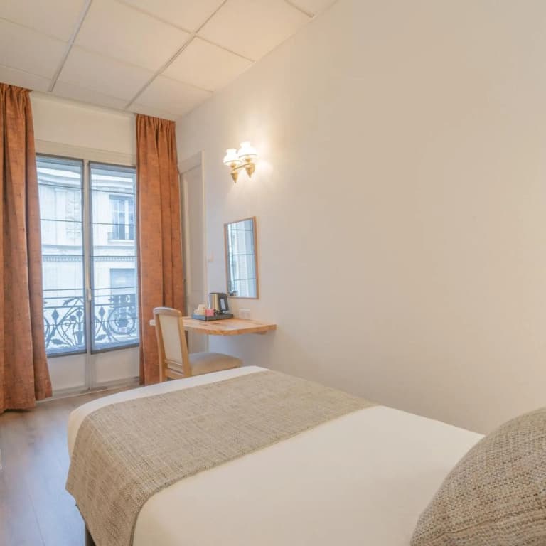Hotel Busby - photo 41