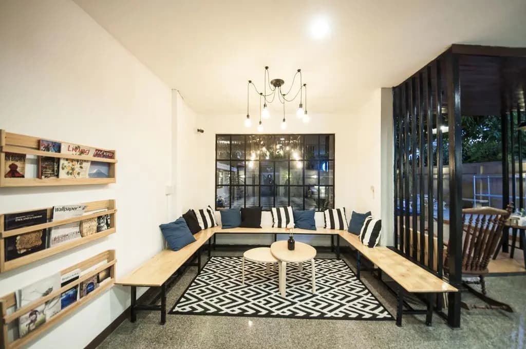 Oh Compound Hostel - photo 7