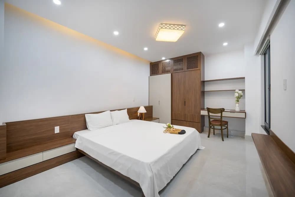 T P Deluxe House - photo 3