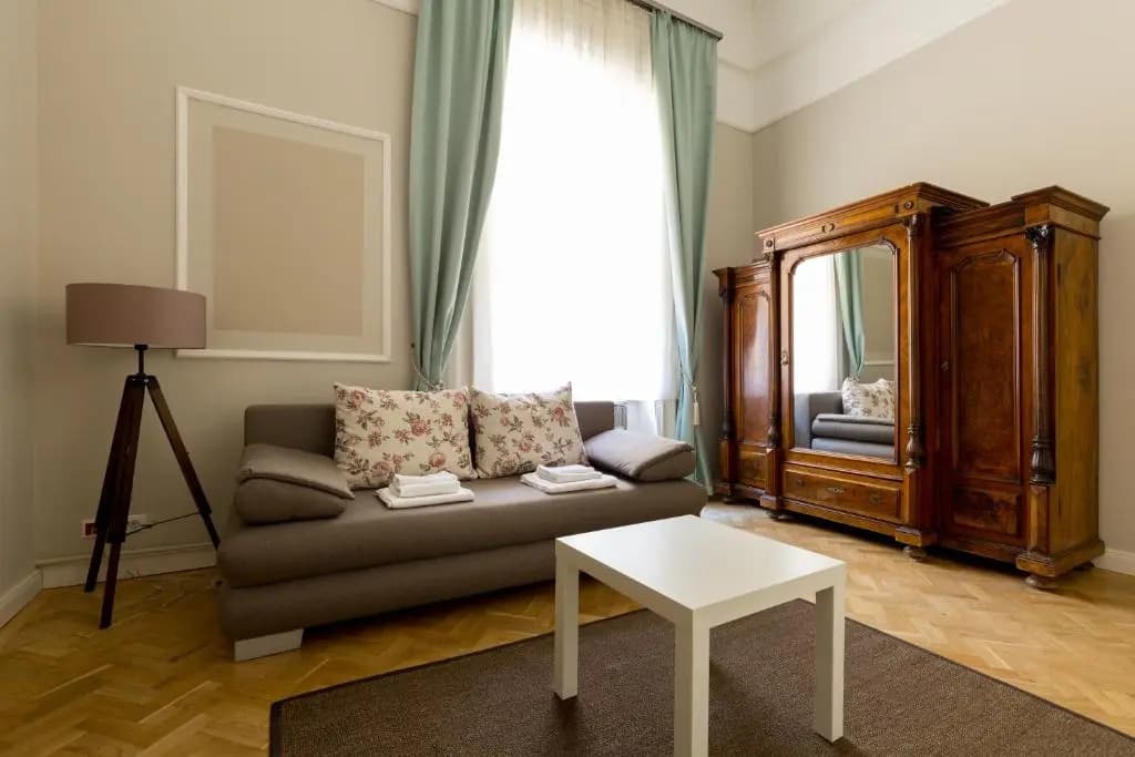 Lisianthus Apartments - photo 4