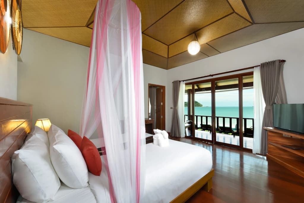 PingChan Koh Phangan Beachfront Resort - photo 4