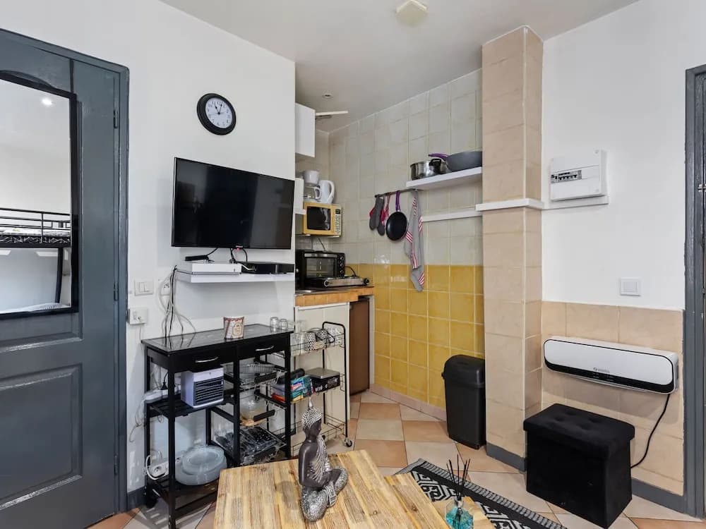 Simplistic Apartment in Nice With Beach Nearby - photo 17