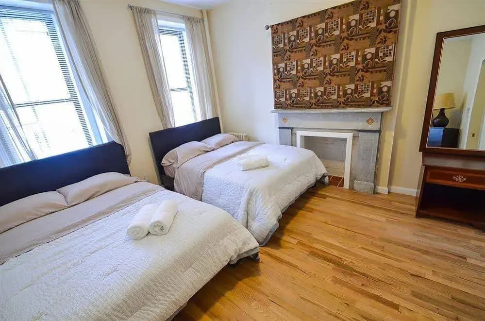 West Side Apartment - photo 2