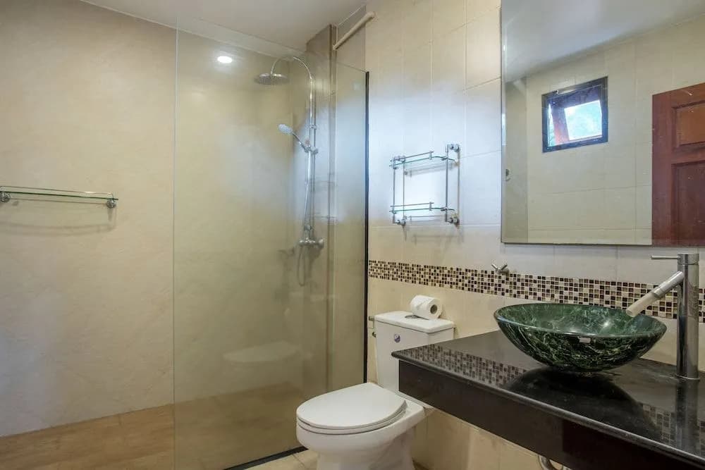 Blissful Villa Felicity with Ample Space - photo 9