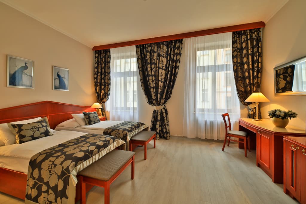 Hotel Carlton - photo 3