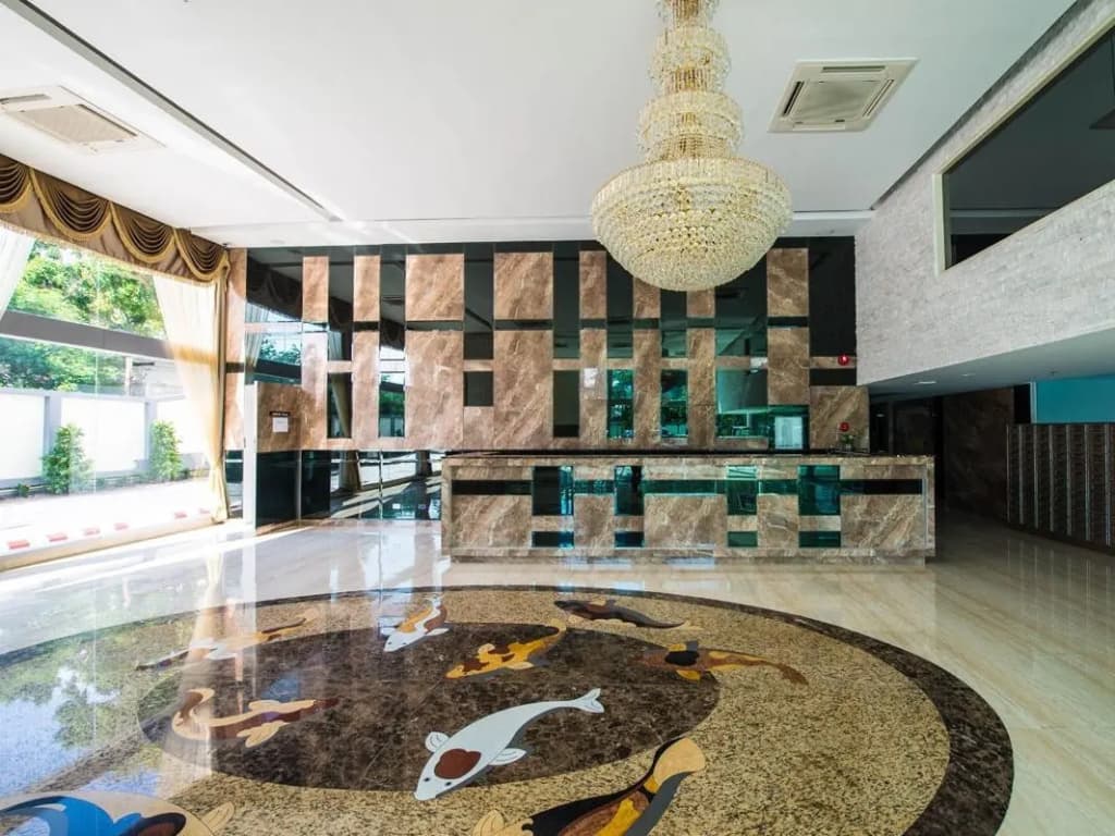 Luxury Cosy Beach View Condominium - photo 3