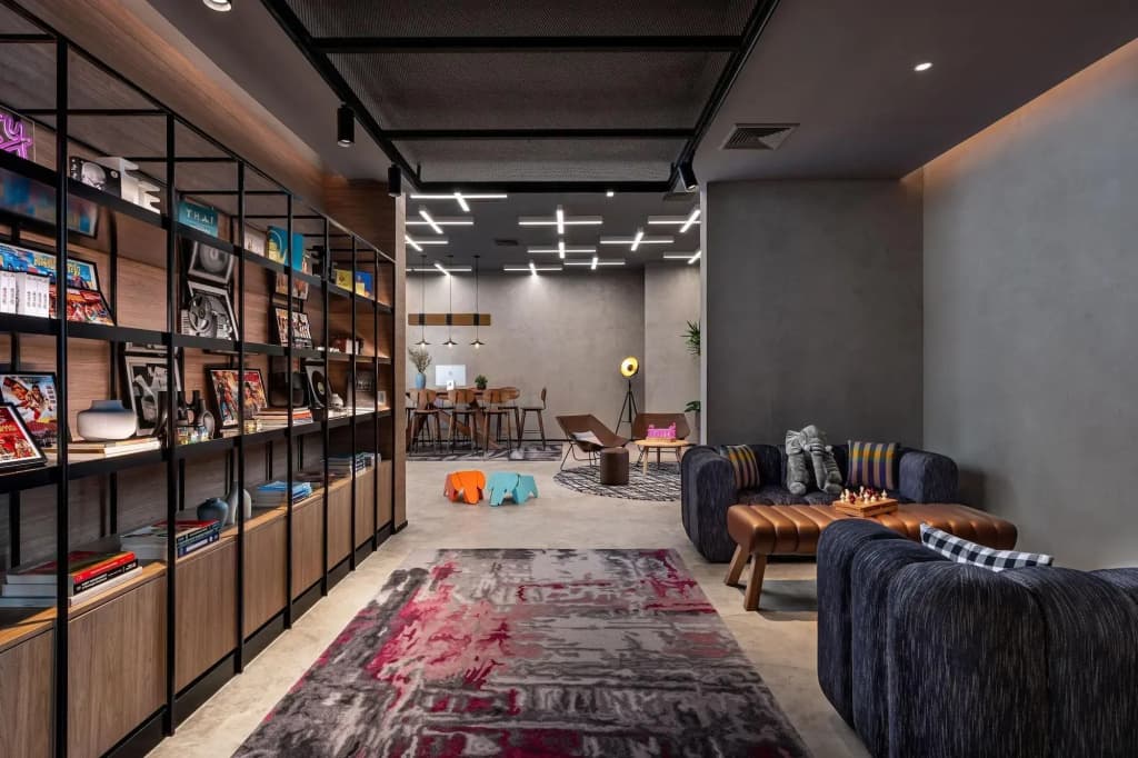 Moxy Bangkok Ratchaprasong - photo 10