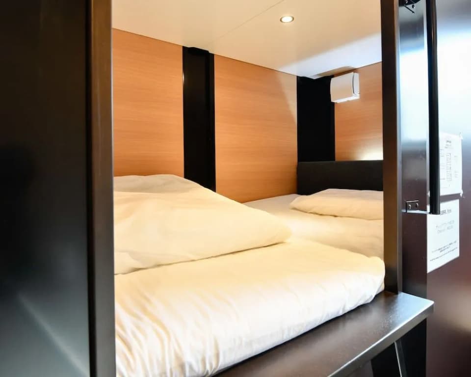Grandouce Kamata II - Hostel, Caters To Men - main photo