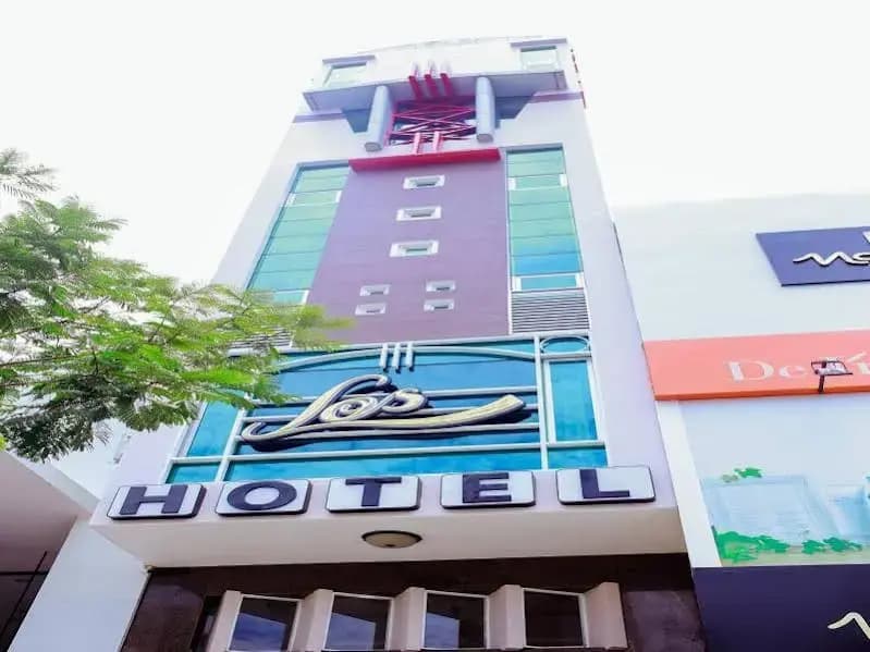 Los Hotel - photo 1