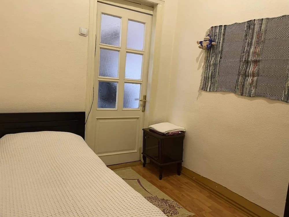 Impeccable 2-bed Apartment in Central Tbilisi - photo 4