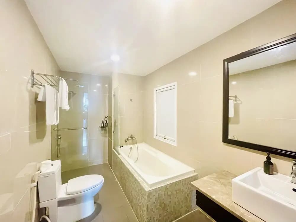 Queen Palace Hotel - photo 8