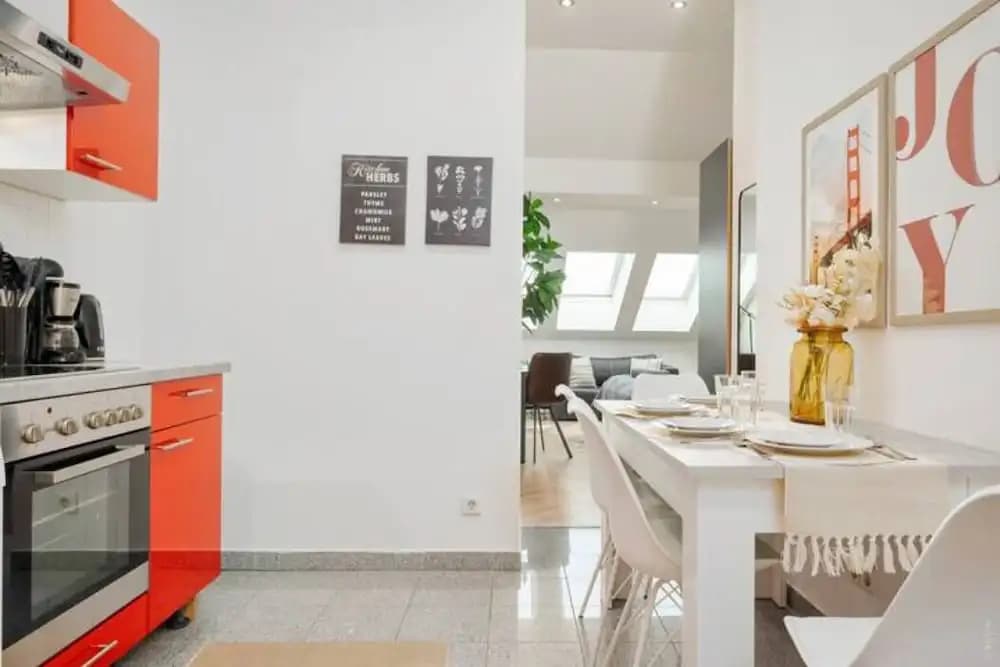 Designer Apartments - Near Reumannplatz - photo 23