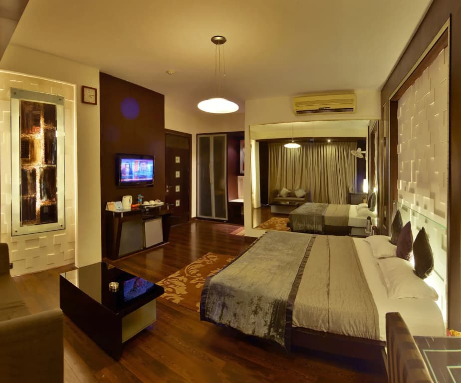 Shreyans Inn - photo 2