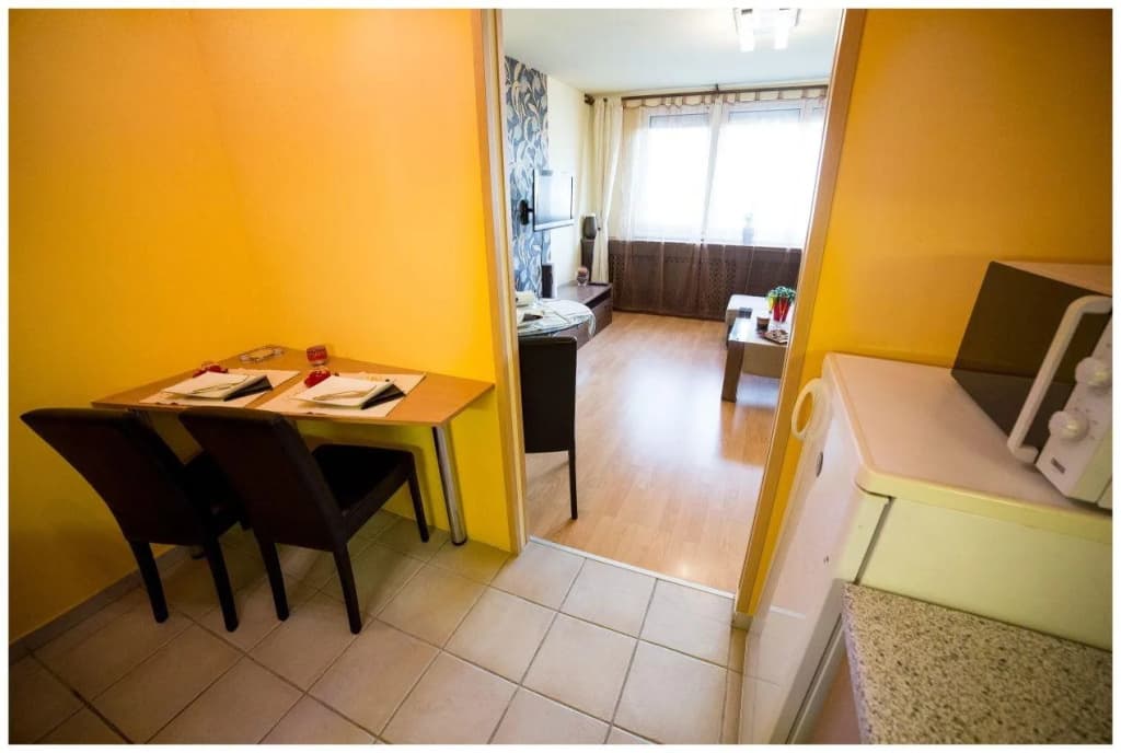 Arpad Bridge Apartments - photo 3