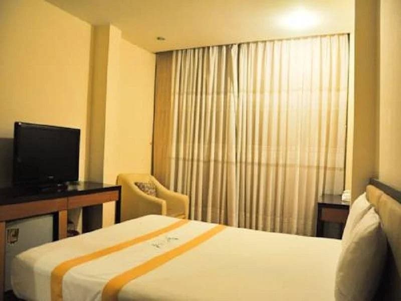 99 Hotel - photo 3