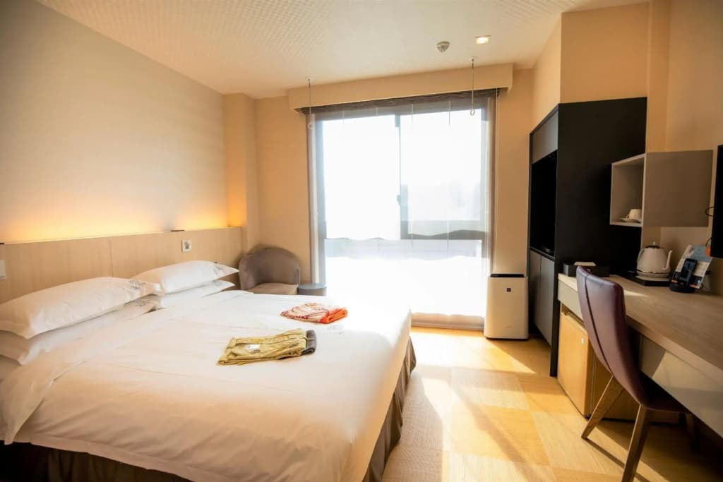 Sola Hotel - photo 1